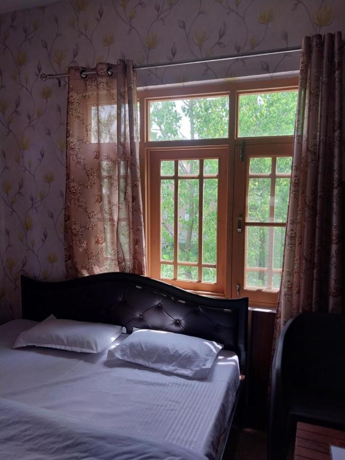 Green Resort Srīnagar Extérieur photo